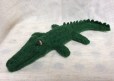 crocodile en laine feutree 