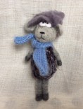 peluche mouton gris en laine feutree