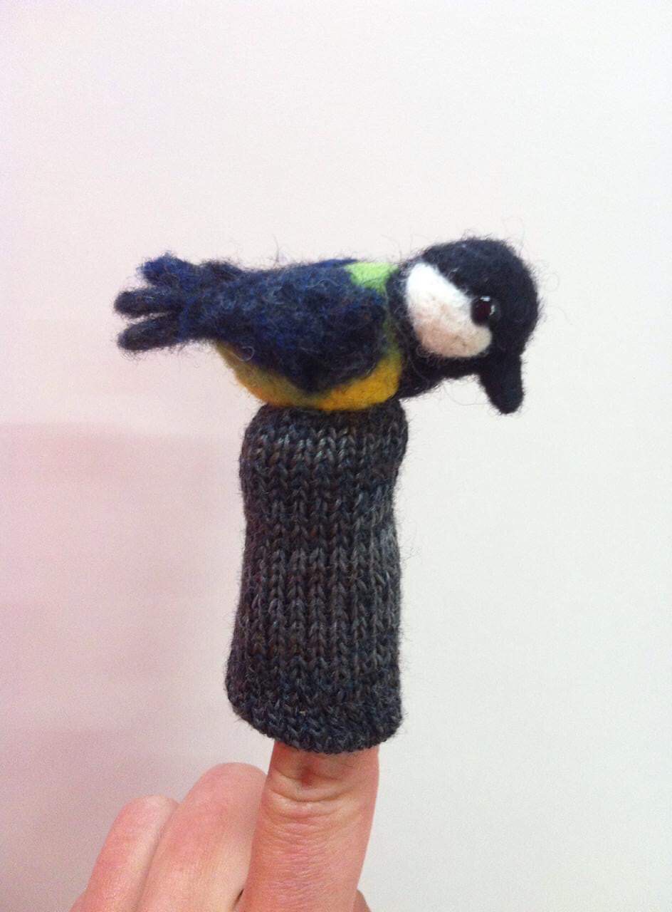 Finger wool puppet The great&nbsp;tit.