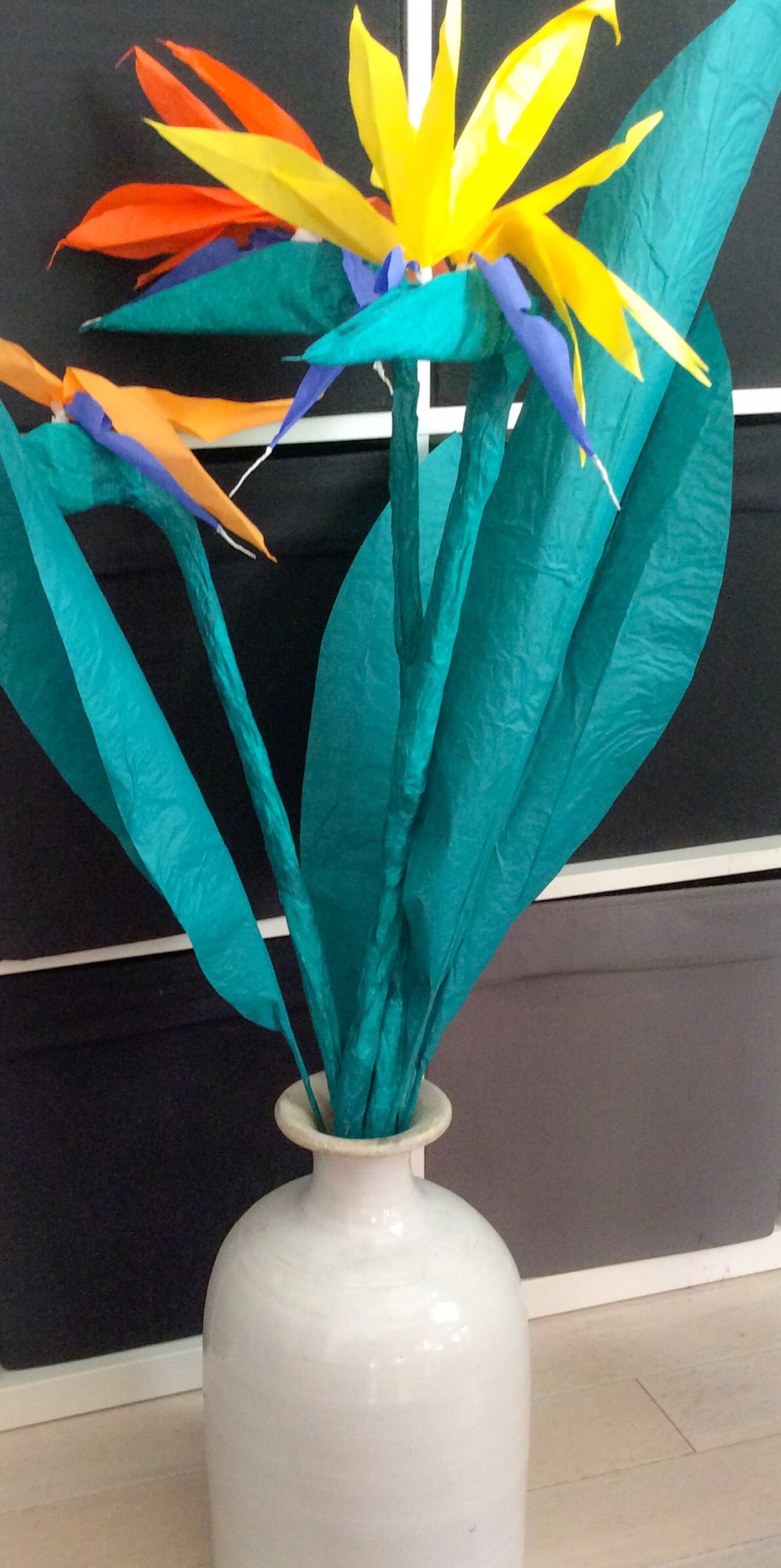 Paper tropical floweres&nbsp;craft.